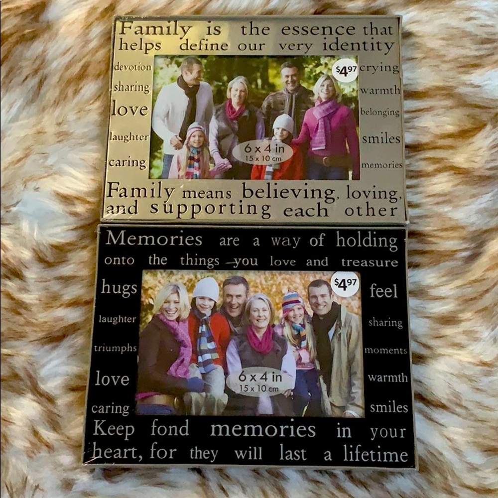 NWT Set of 2 Family Memory Frames